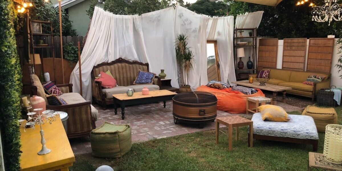 A Cozy Canopy on Your Site